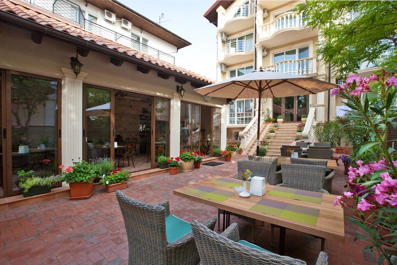 Pharaon De Lux Hotel Zatoka Exterior photo