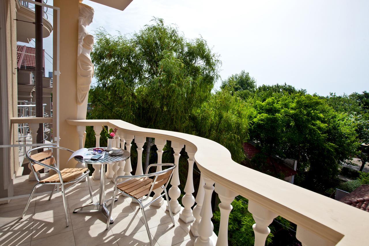 Pharaon De Lux Hotel Zatoka Exterior photo