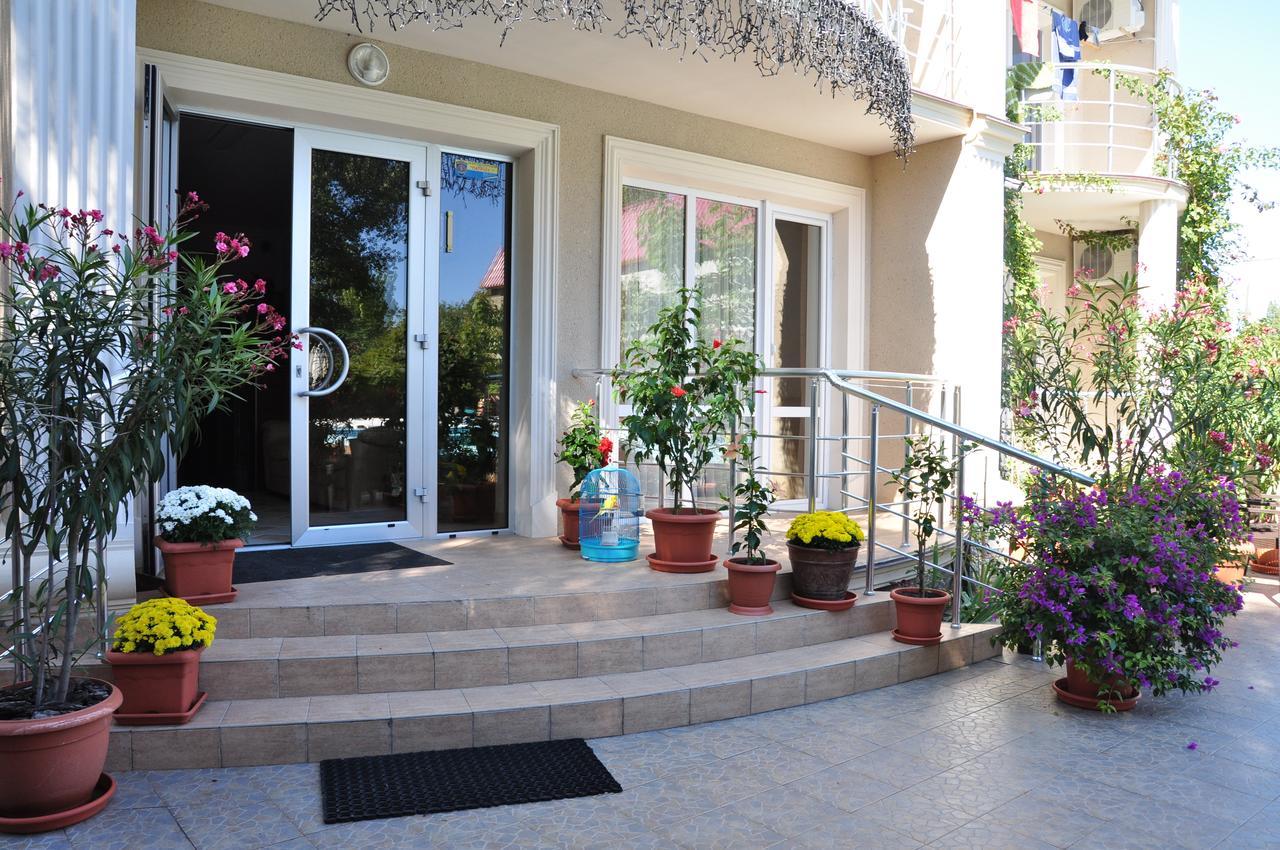 Pharaon De Lux Hotel Zatoka Exterior photo